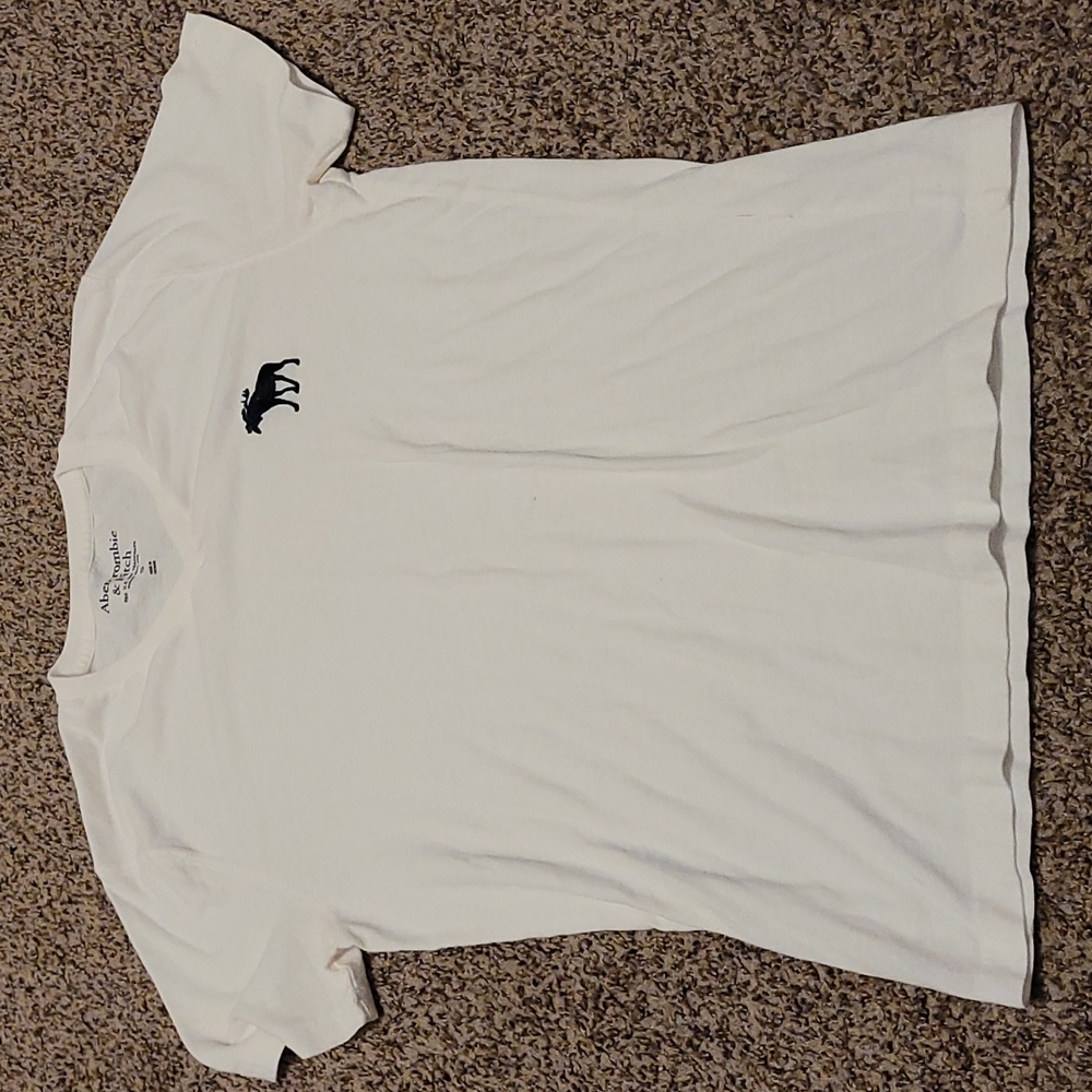 Abercrombie and Fitch t shirt